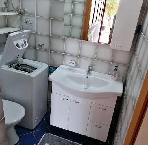 Olives House In * イゾラ