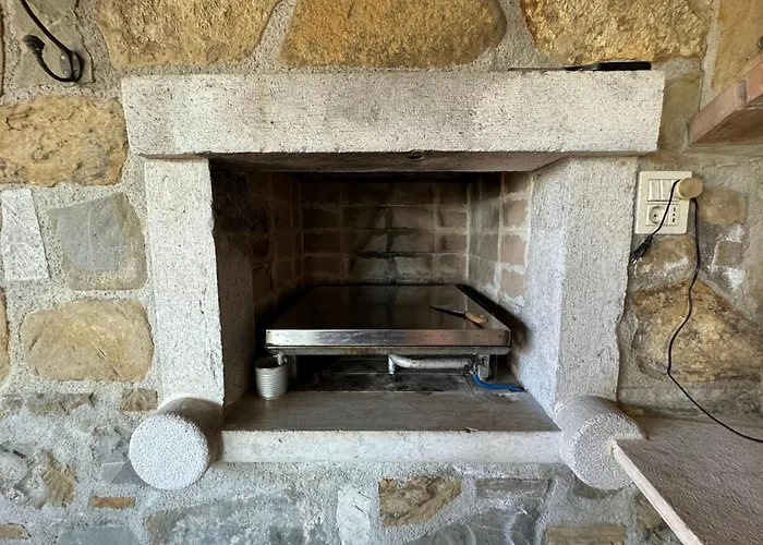 Olives House In 이졸라