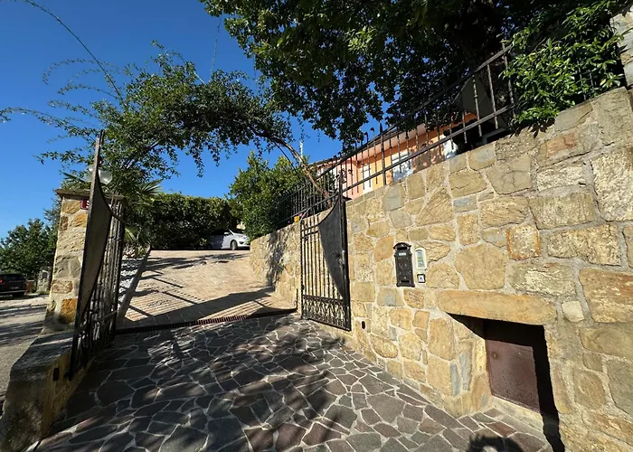 Olives House In アパート